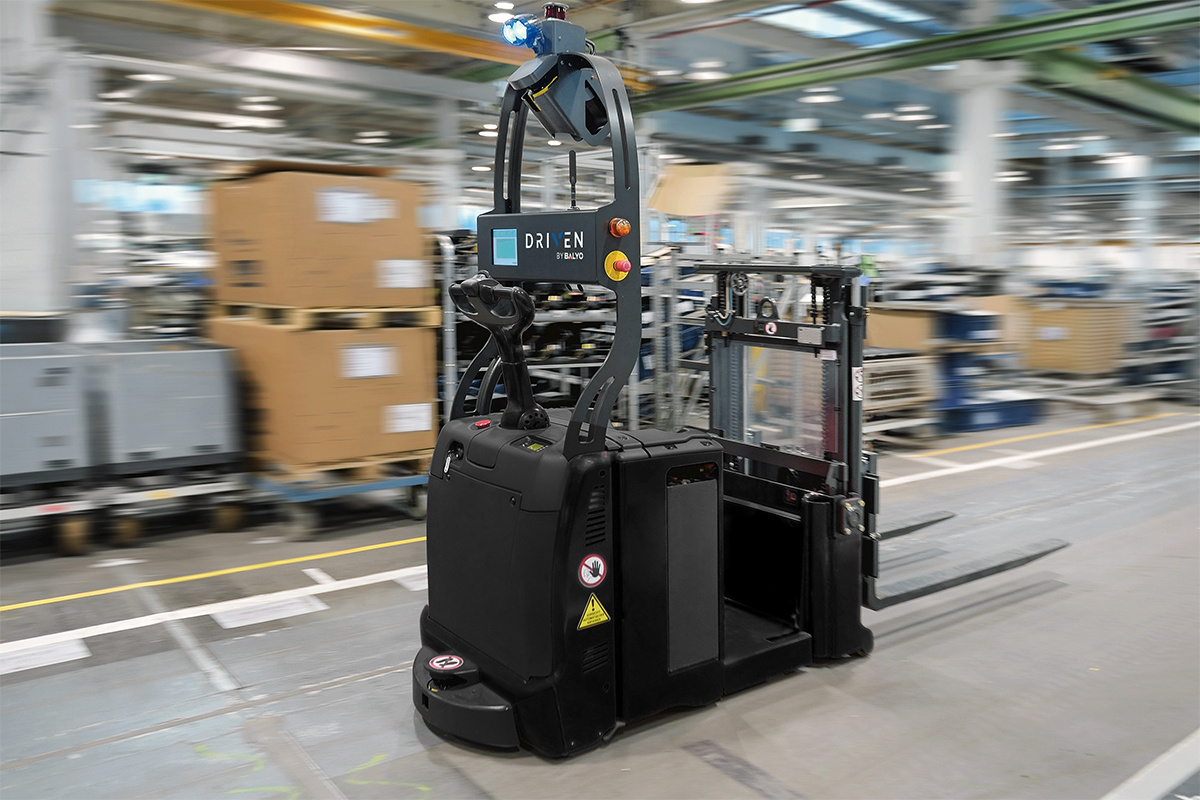 Lyo Racking Tool Automated LOWY CB, Robotic Counterbalanced Stacker, AGV/AMR | BALYO
